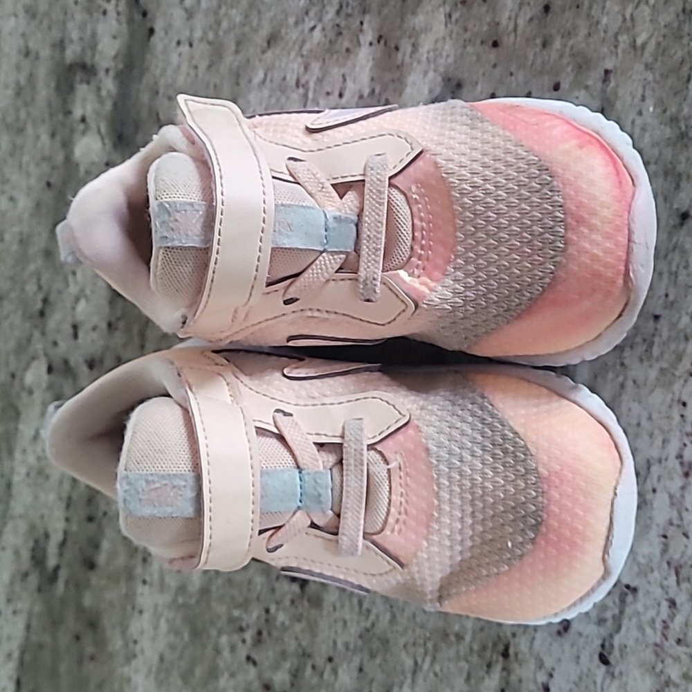 Nike Girls Velcro Sneakers